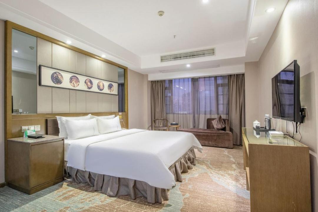 Lnsail Hotel Shenzhen Luohu Port Railway Station Esterno foto