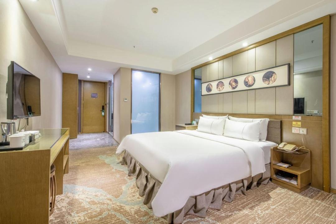 Lnsail Hotel Shenzhen Luohu Port Railway Station Esterno foto