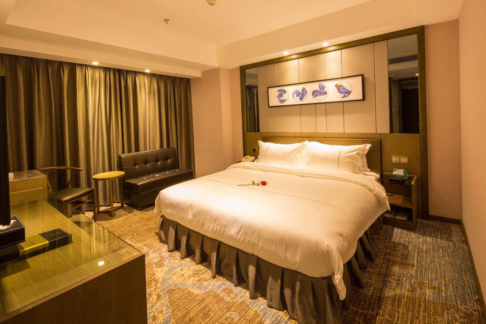 Lnsail Hotel Shenzhen Luohu Port Railway Station Esterno foto